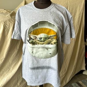 Star Wars Baby Yoda Gray T-shirt Size XL